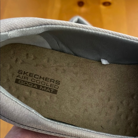 Skechers Gray Slip-On Shoes - Picture 3 of 6